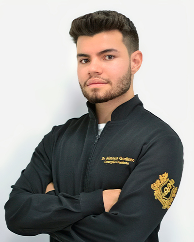 Dr. Mateus  Godinho 